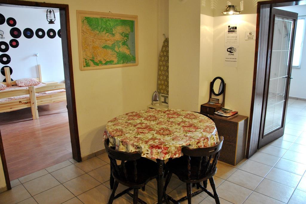10 Coins Hostel & Tours 소피아 외부 사진
