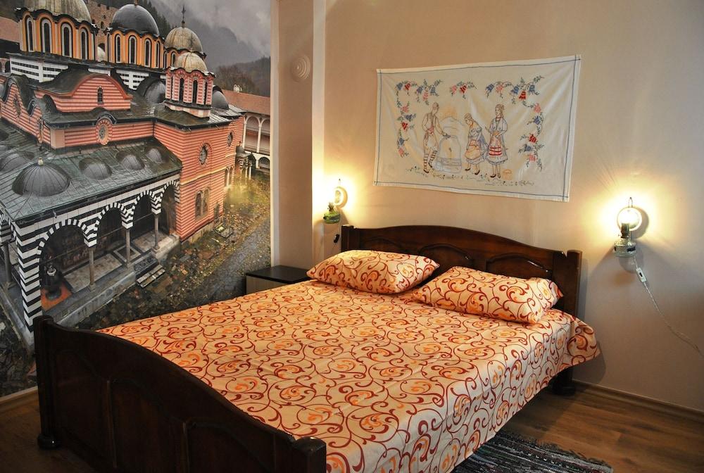 10 Coins Hostel & Tours 소피아 외부 사진