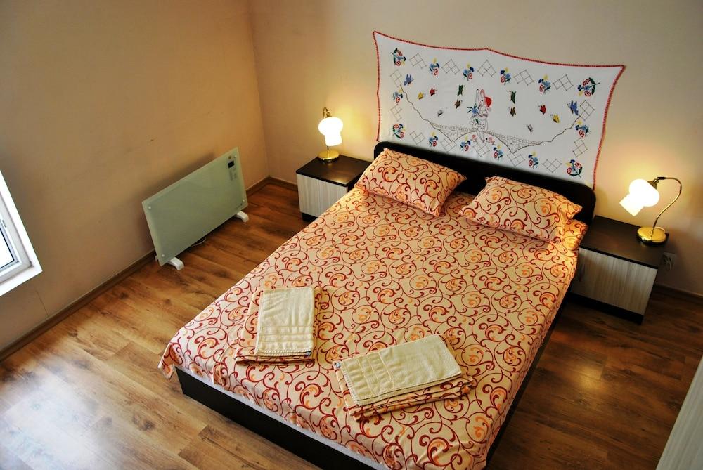 10 Coins Hostel & Tours 소피아 외부 사진