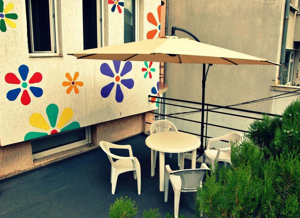 10 Coins Hostel & Tours 소피아 외부 사진